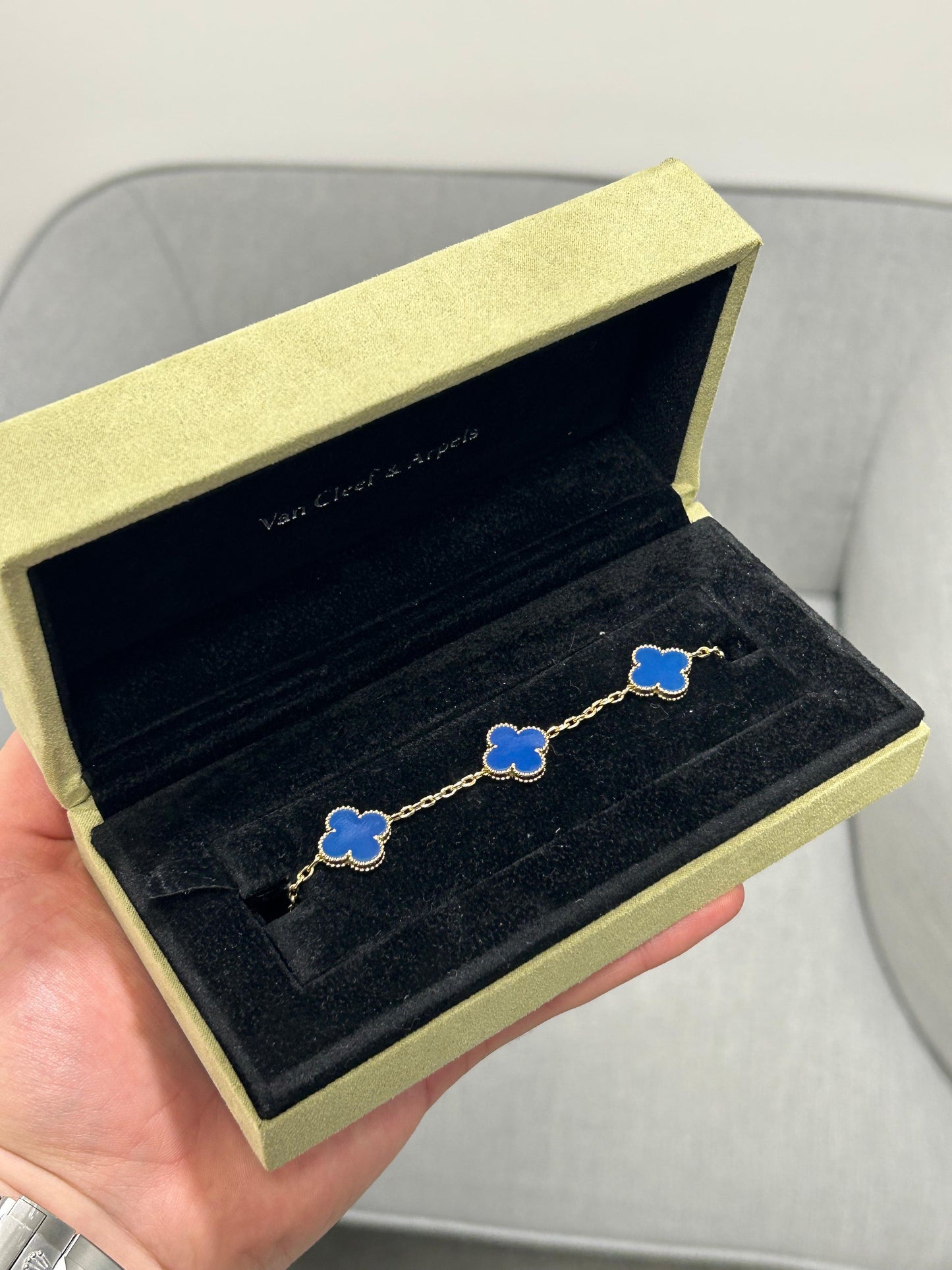 18kt Van Cleef & Arpels Alhambra inspired Bracelet